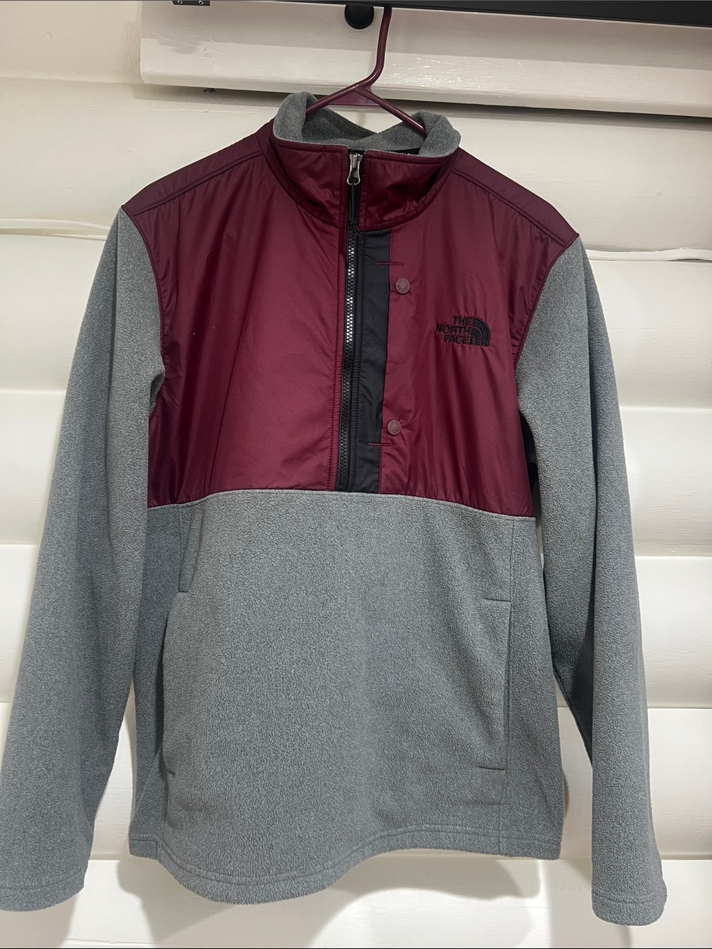 The North Face Gray & Maroon Lightweight Fleece Pullover